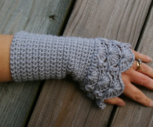 basic fingerless gloves crochet pattern