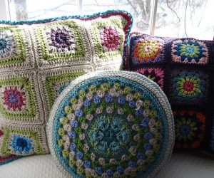 Crochet Round Pillow